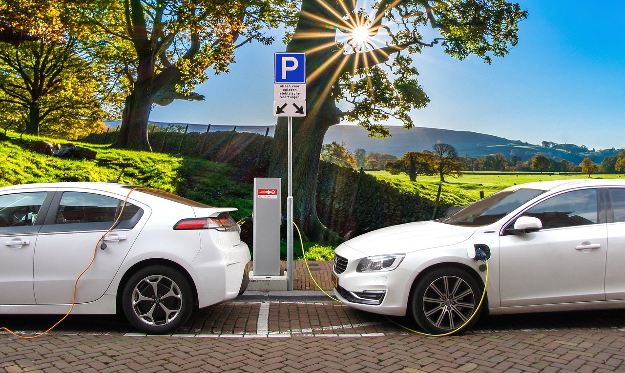 Charger mobil listrik