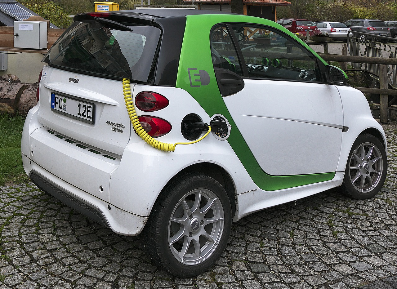 Pajak mobil listrik