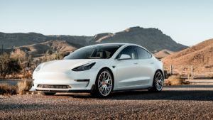 spesifikasi mobil listrik Tesla