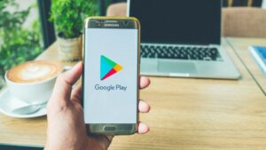 Aplikasi Playstore menjadi File Apk